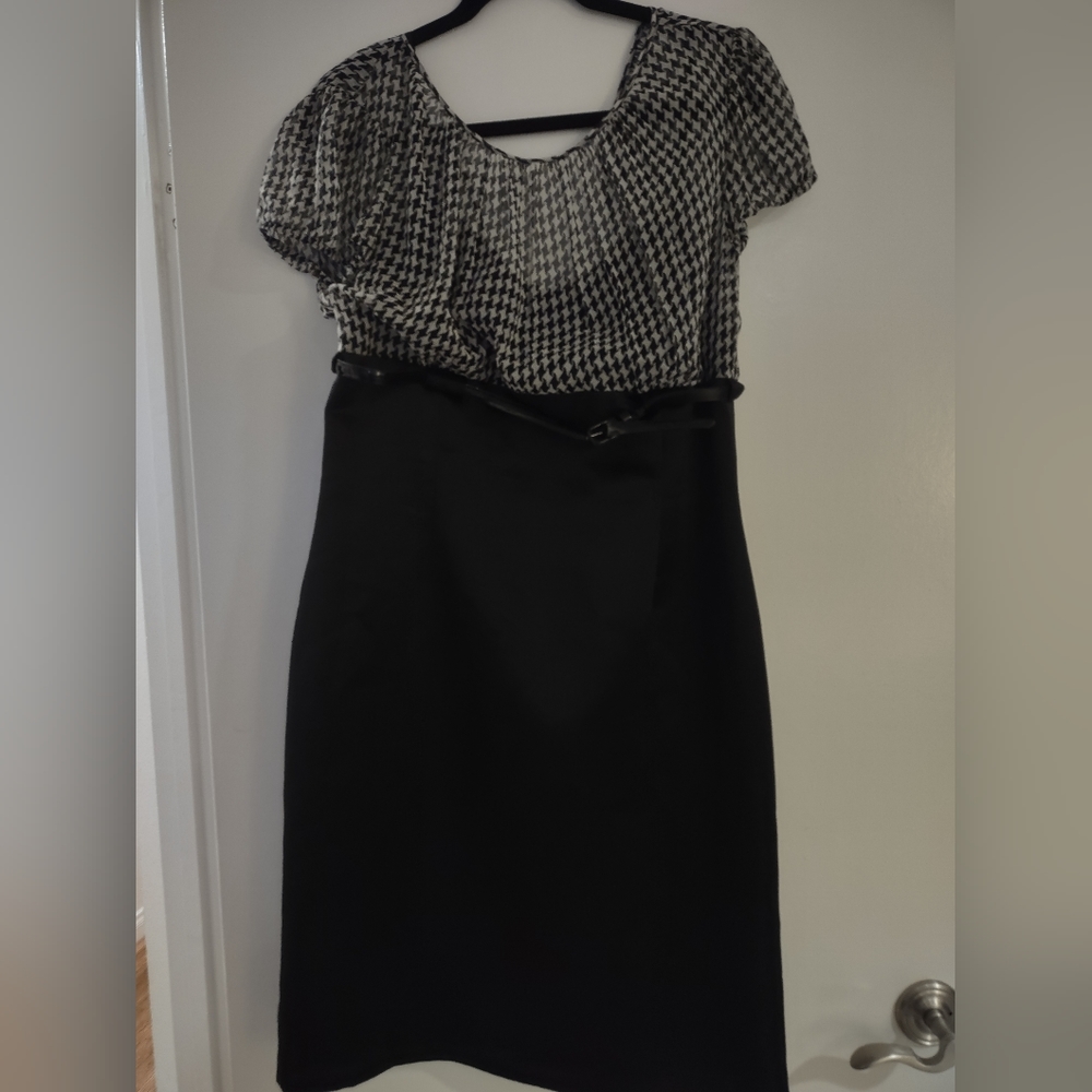 Tahari cocktail dress